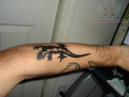 Elegant Lizard Tattoo