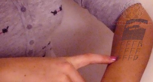 Iphone Display Tattoo