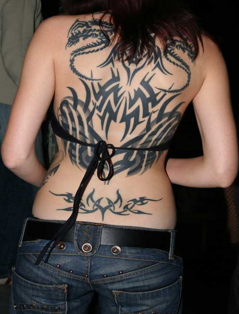 Tribal Feminine Tattoo On Girl Back