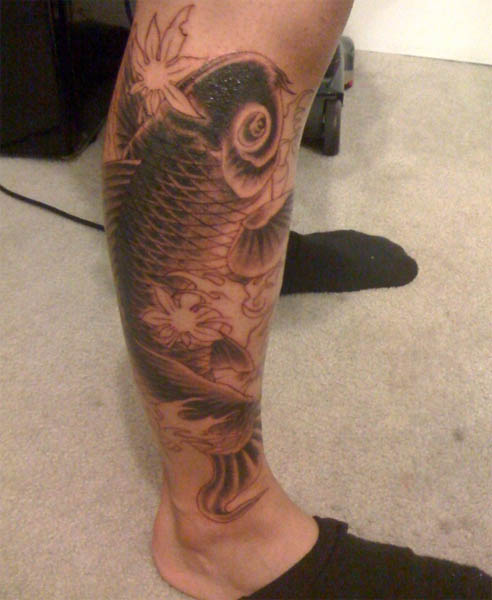 Grey Ink Aqua Fish Tattoo On Right Leg