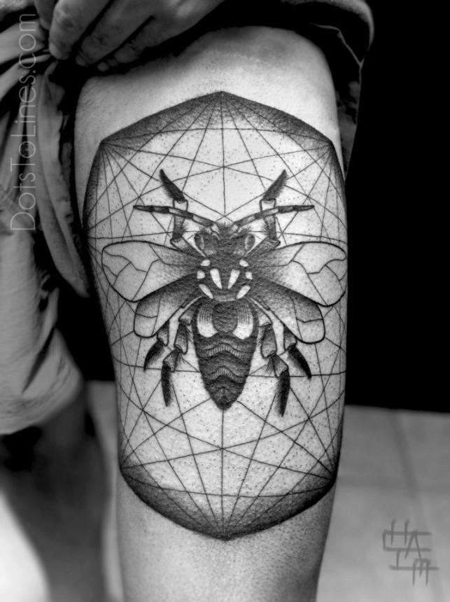 Geometric Tattoo On Man Left Thigh