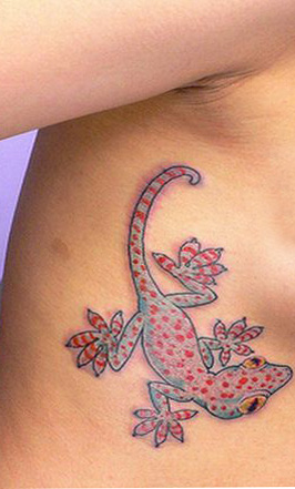 Color Salamandar Tattoo On Girl Rib