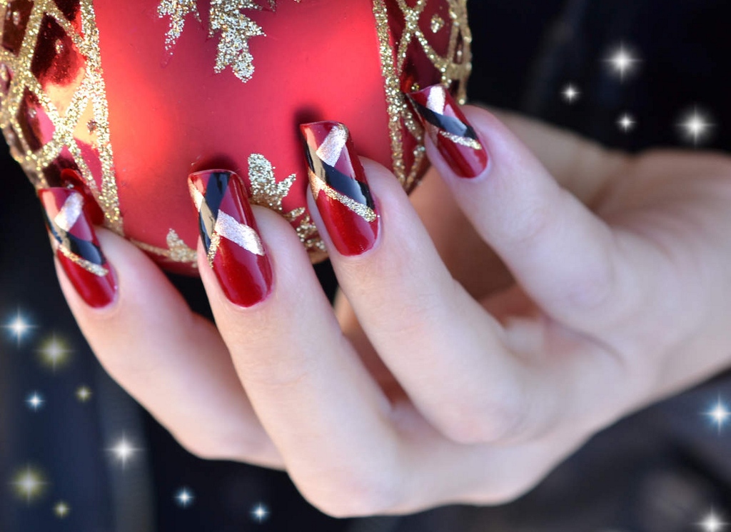 Red And Black Nail Tattoos