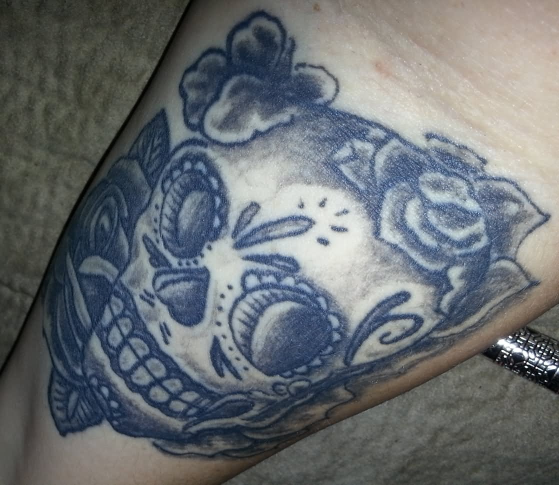 Grey Sugar Skull Tattoo On Back Leg