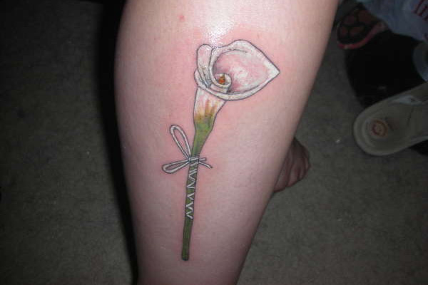 White Calla Lily Tattoo On Leg