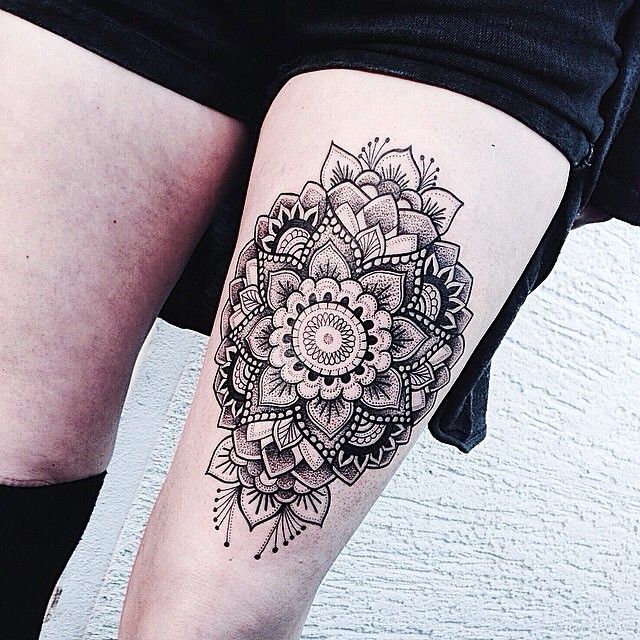 30+ Mandala Tattoos On Thigh