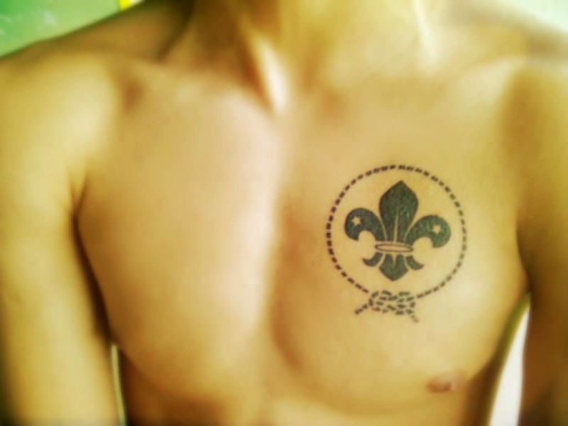 10+ Fleur De Lis Tattoos On Chest
